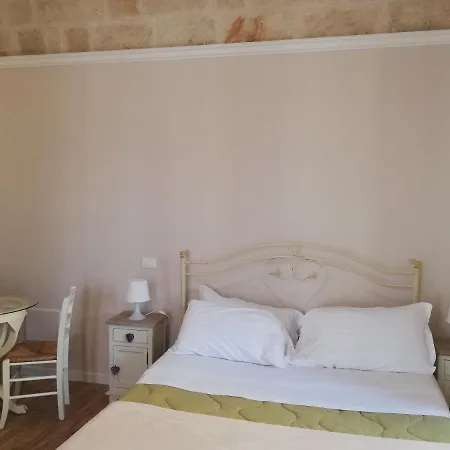 Πανσιόν Al Rosa Antico Monopoli