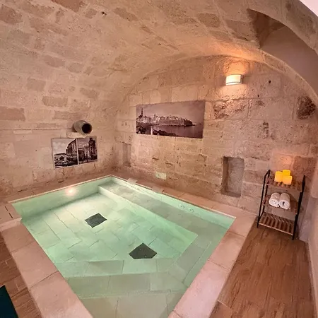 Al Rosa Antico Monopoli